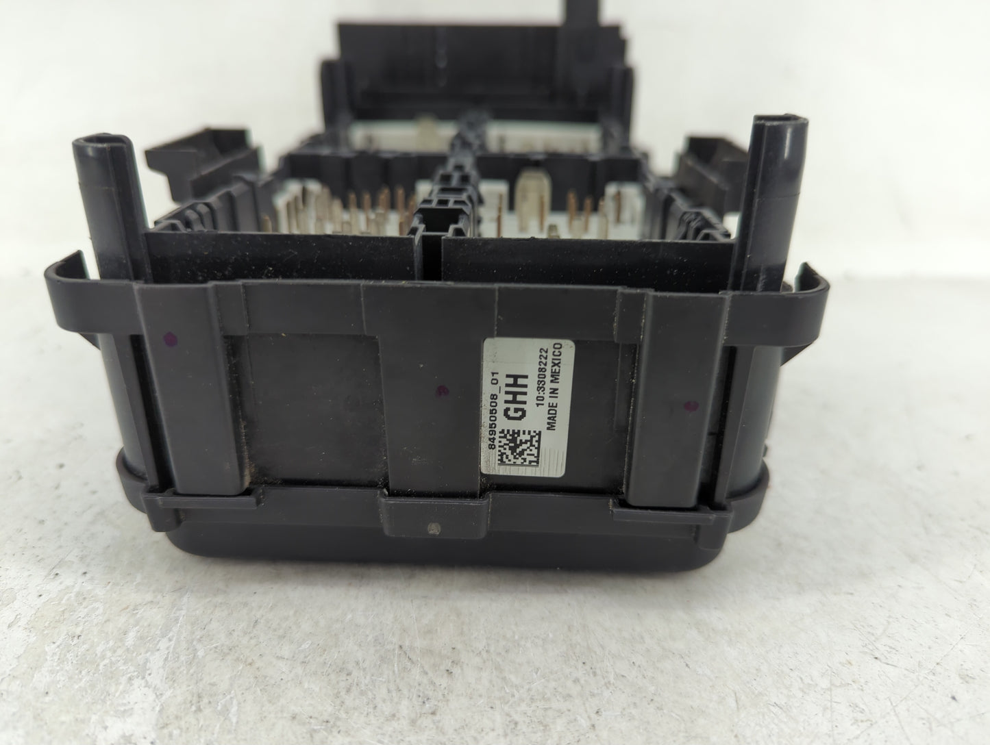 2022 Chevrolet Malibu Fusebox Fuse Box Panel Relay Module P/N:84950508-01 Fits OEM Used Auto Parts - Oemusedautoparts1.com