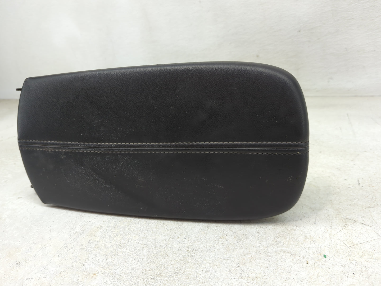 2022 Chevrolet Malibu Center Console Armrest Cover Lid Fits OEM Used Auto Parts - Oemusedautoparts1.com