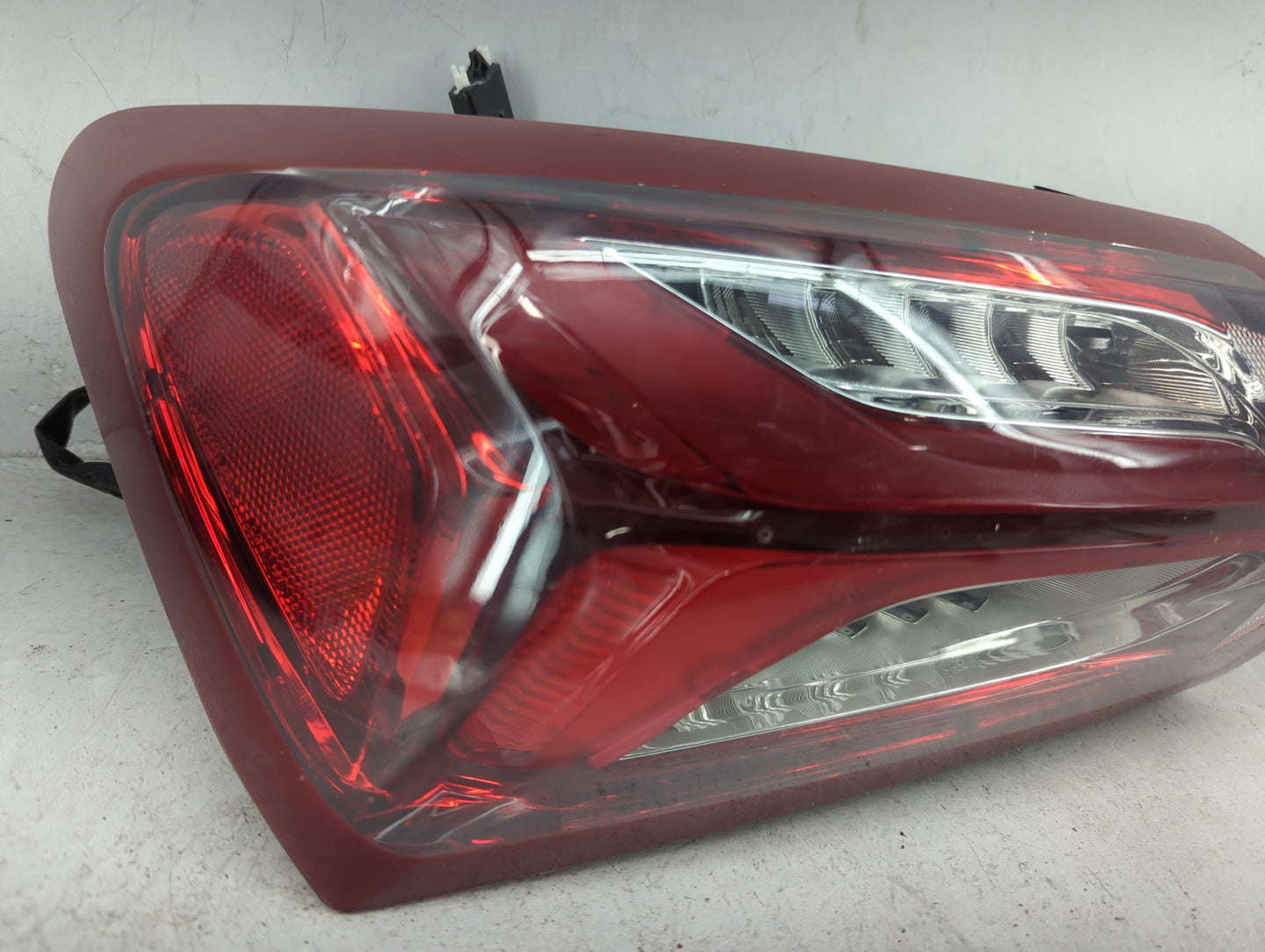 2019-2021 Chevrolet Malibu Tail Light Assembly Passenger Right OEM P/N:00202278 Fits Fits 2019 2020 2021 OEM Used Auto Parts