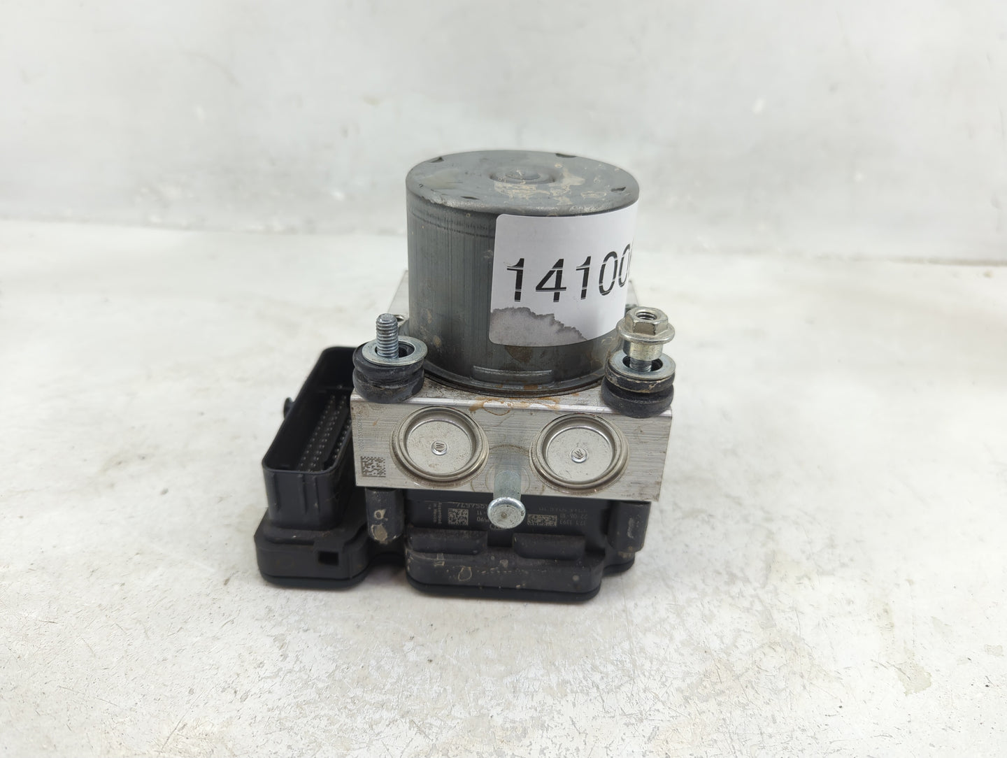 2019-2021 Chevrolet Malibu ABS Pump Control Module Replacement P/N:42776698 Fits Fits 2019 2020 2021 OEM Used Auto Parts - O