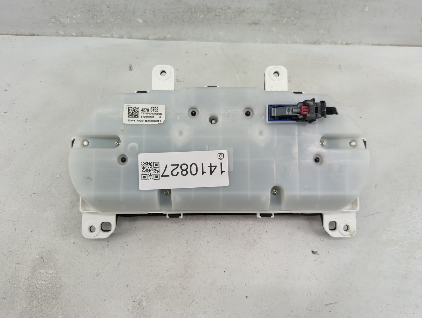 2022 Chevrolet Malibu Instrument Cluster Speedometer Gauges P/N:42786792 Fits OEM Used Auto Parts - Oemusedautoparts1.com