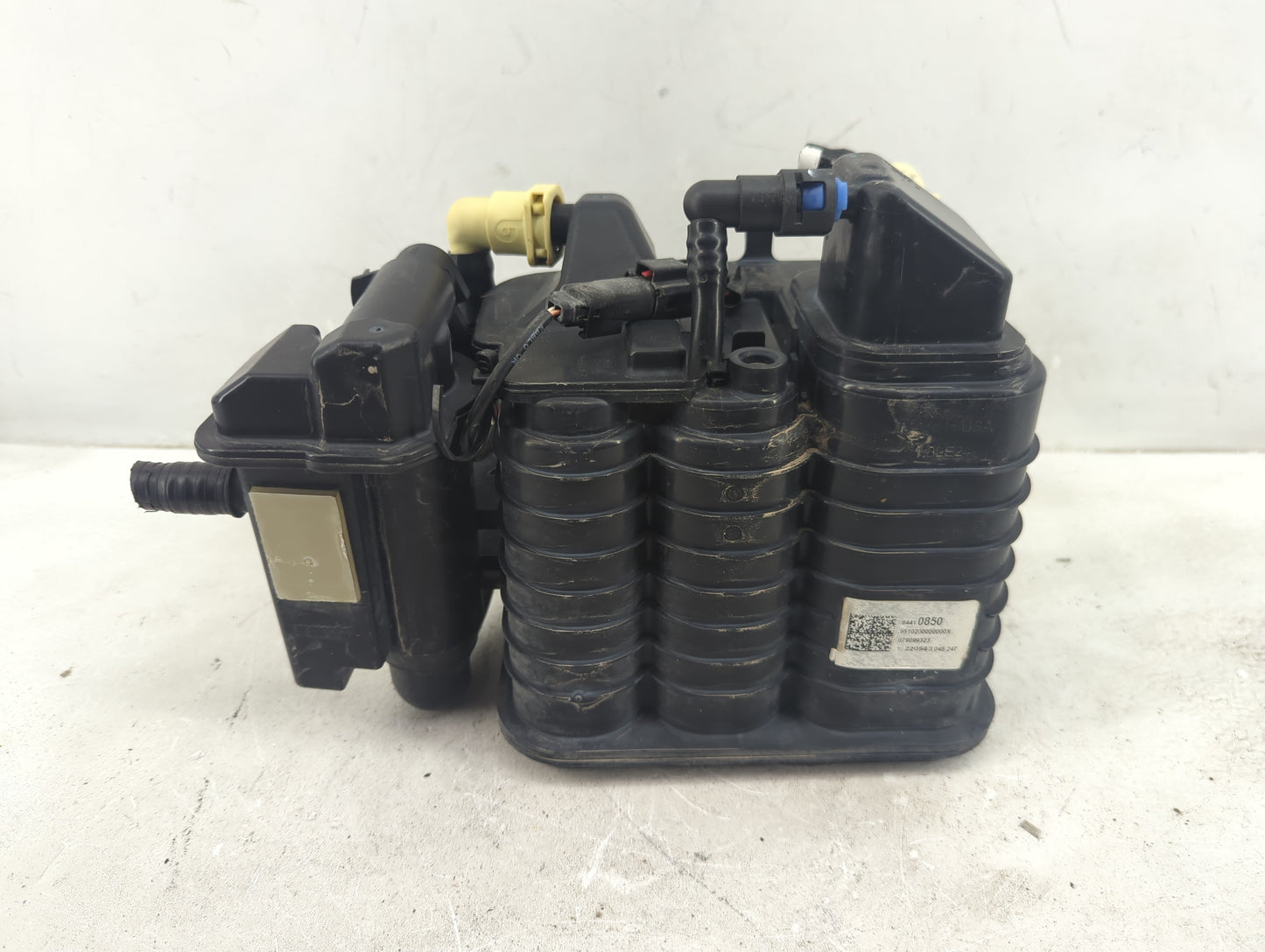 2022 Chevrolet Malibu Fuel Vapor Charcoal Canister - Oemusedautoparts1.com