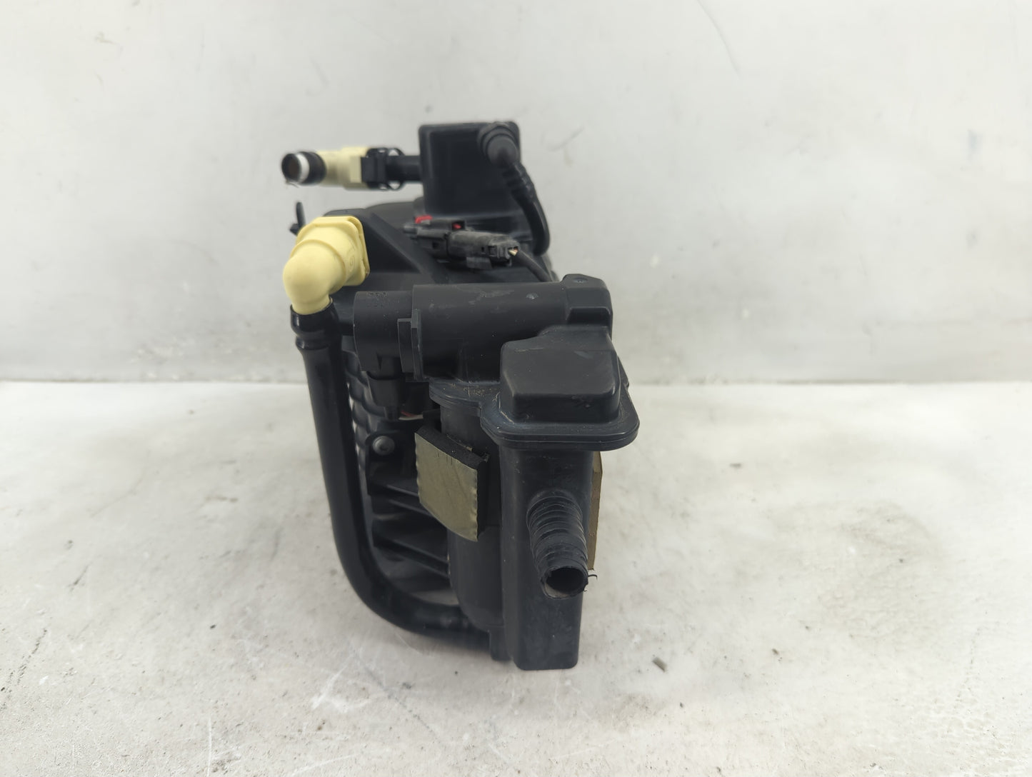 2022 Chevrolet Malibu Fuel Vapor Charcoal Canister - Oemusedautoparts1.com