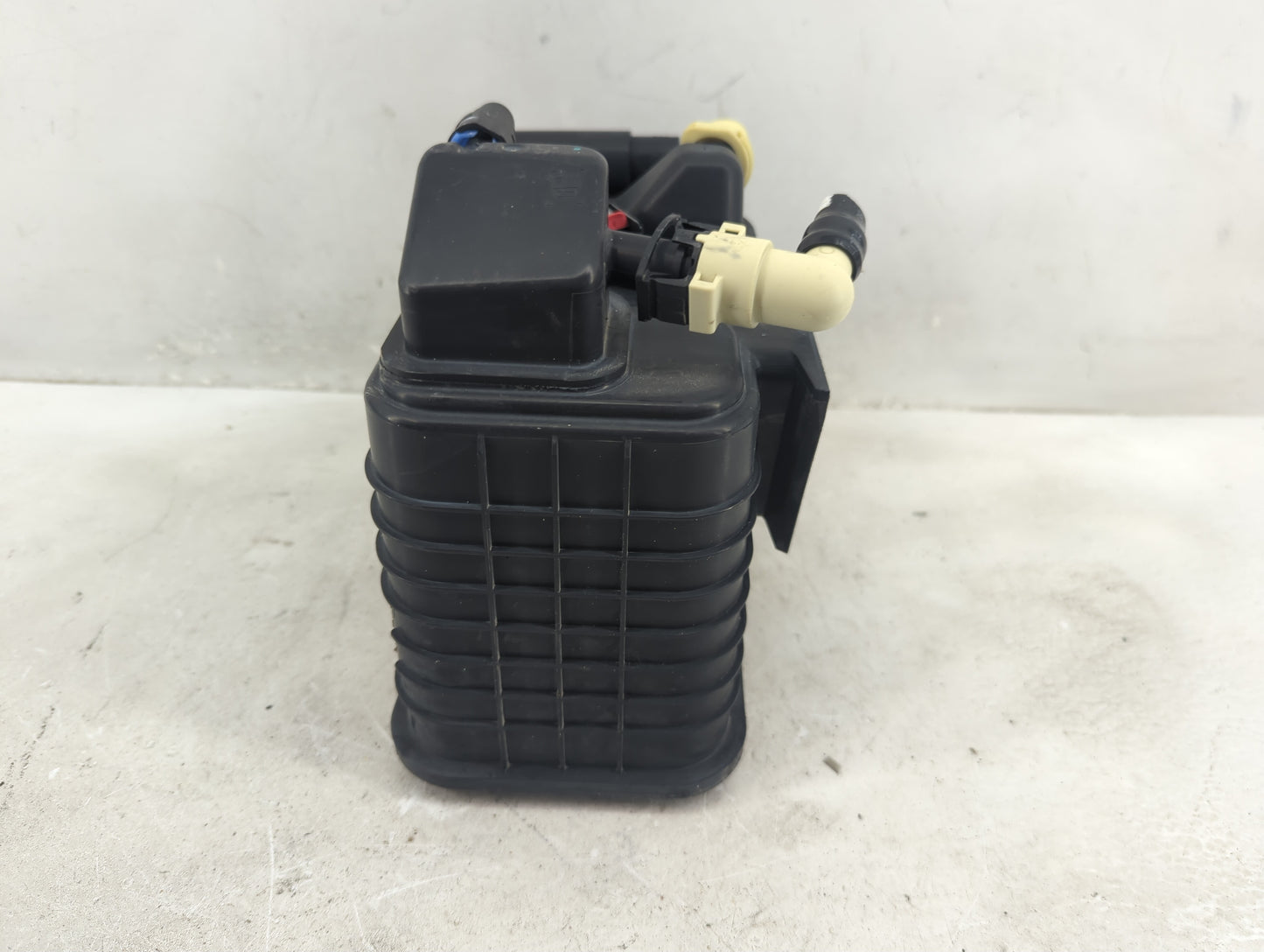 2022 Chevrolet Malibu Fuel Vapor Charcoal Canister - Oemusedautoparts1.com