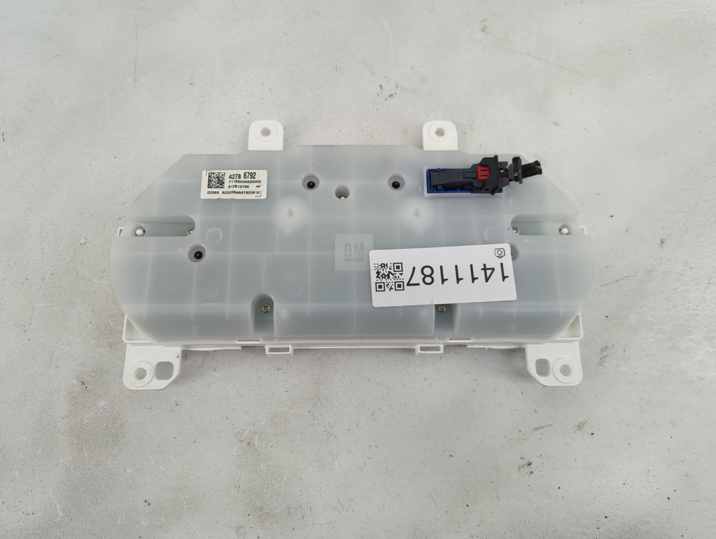 2022 Chevrolet Malibu Instrument Cluster Speedometer Gauges P/N:812610798 42786792 Fits OEM Used Auto Parts - Oemusedautopar