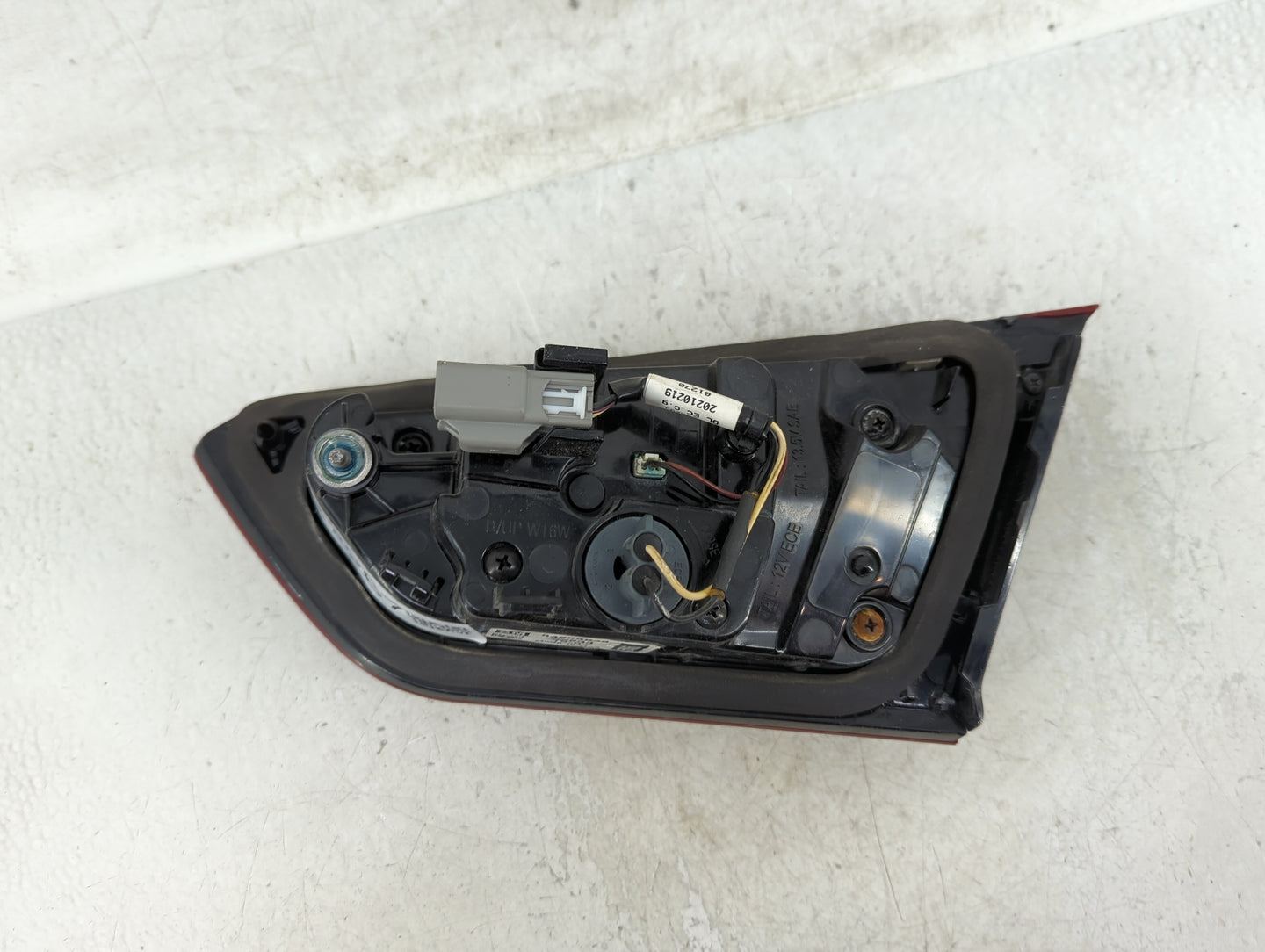 2019-2021 Chevrolet Malibu Tail Light Assembly Driver Left OEM P/N:84595946 Fits Fits 2019 2020 2021 OEM Used Auto Parts - O