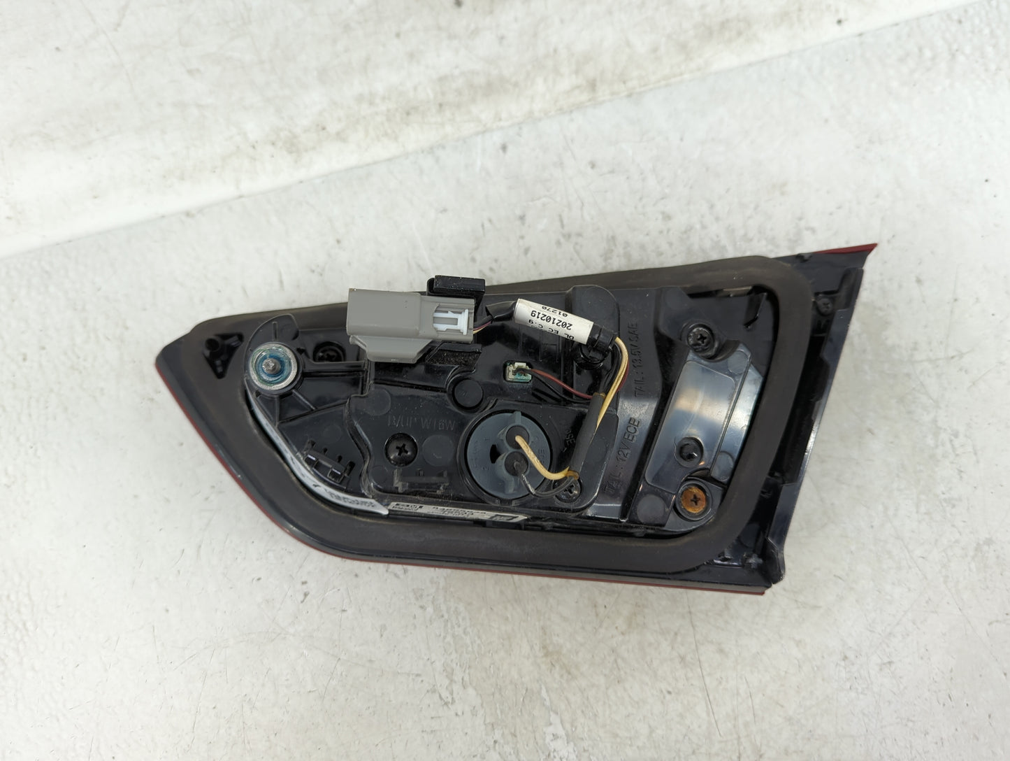 2019-2021 Chevrolet Malibu Tail Light Assembly Driver Left OEM P/N:84595946 Fits Fits 2019 2020 2021 OEM Used Auto Parts - O