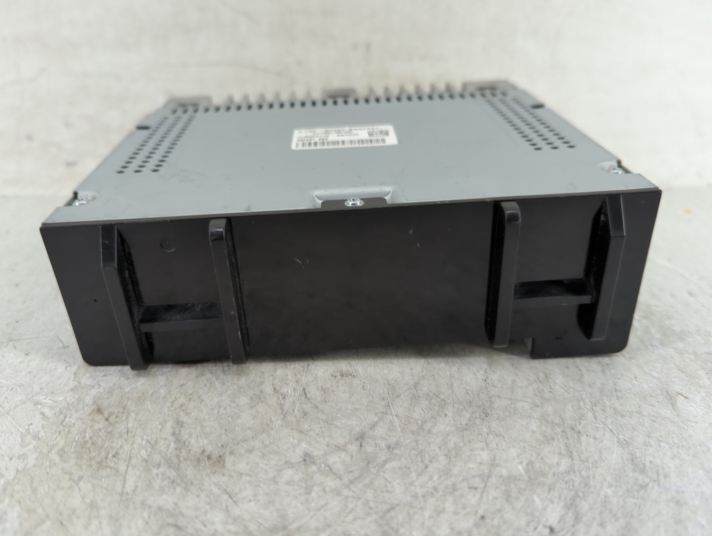 2022 Chevrolet Malibu Radio AM FM Cd Player Receiver Replacement P/N:IL7SF-NT2EC.BNAFF01 1LRW0116-A84025 Fits OEM Used Auto 