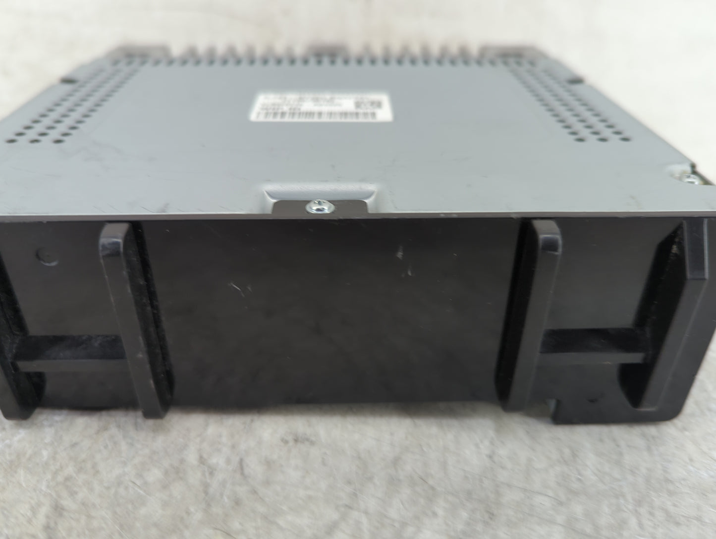 2022 Chevrolet Malibu Radio AM FM Cd Player Receiver Replacement P/N:IL7SF-NT2EC.BNAFF01 1LRW0116-A84025 Fits OEM Used Auto 