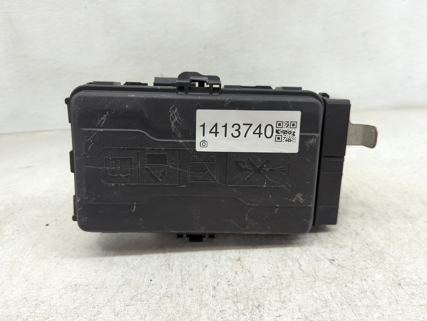 2022 Chevrolet Malibu Fusebox Fuse Box Panel Relay Module P/N:84950508 Fits OEM Used Auto Parts - Oemusedautoparts1.com