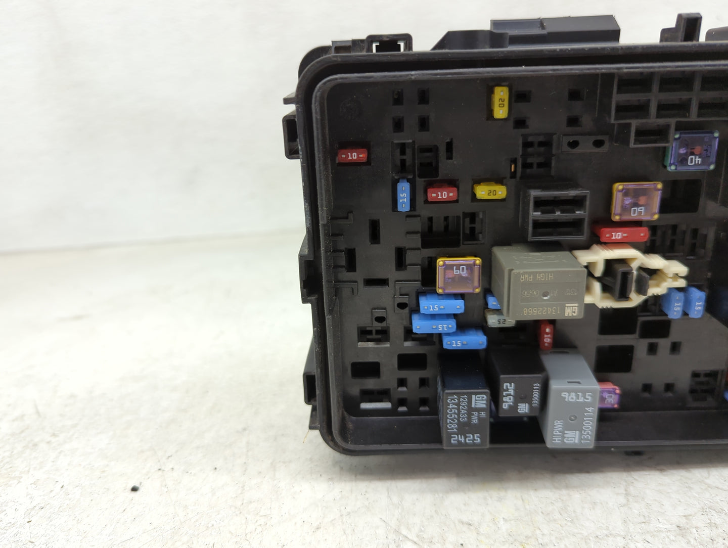 2022 Chevrolet Malibu Fusebox Fuse Box Panel Relay Module P/N:84950508 Fits OEM Used Auto Parts - Oemusedautoparts1.com