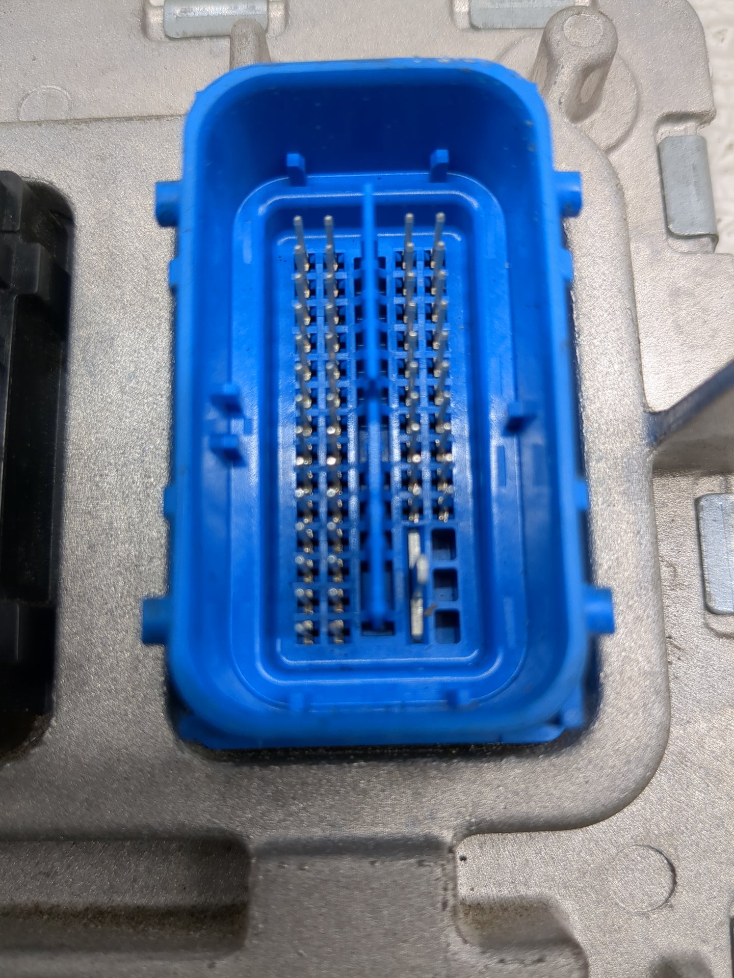 2020-2021 Chevrolet Malibu PCM Engine Control Computer ECU ECM PCU OEM P/N:116833270 12718932 Fits Fits 2020 2021 2022 OEM U