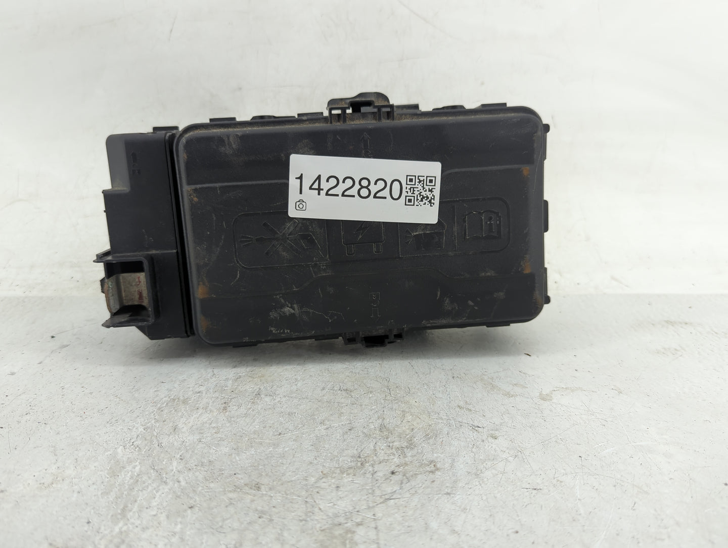 2022 Chevrolet Malibu Fusebox Fuse Box Panel Relay Module P/N:84950508_01 Fits OEM Used Auto Parts - Oemusedautoparts1.com