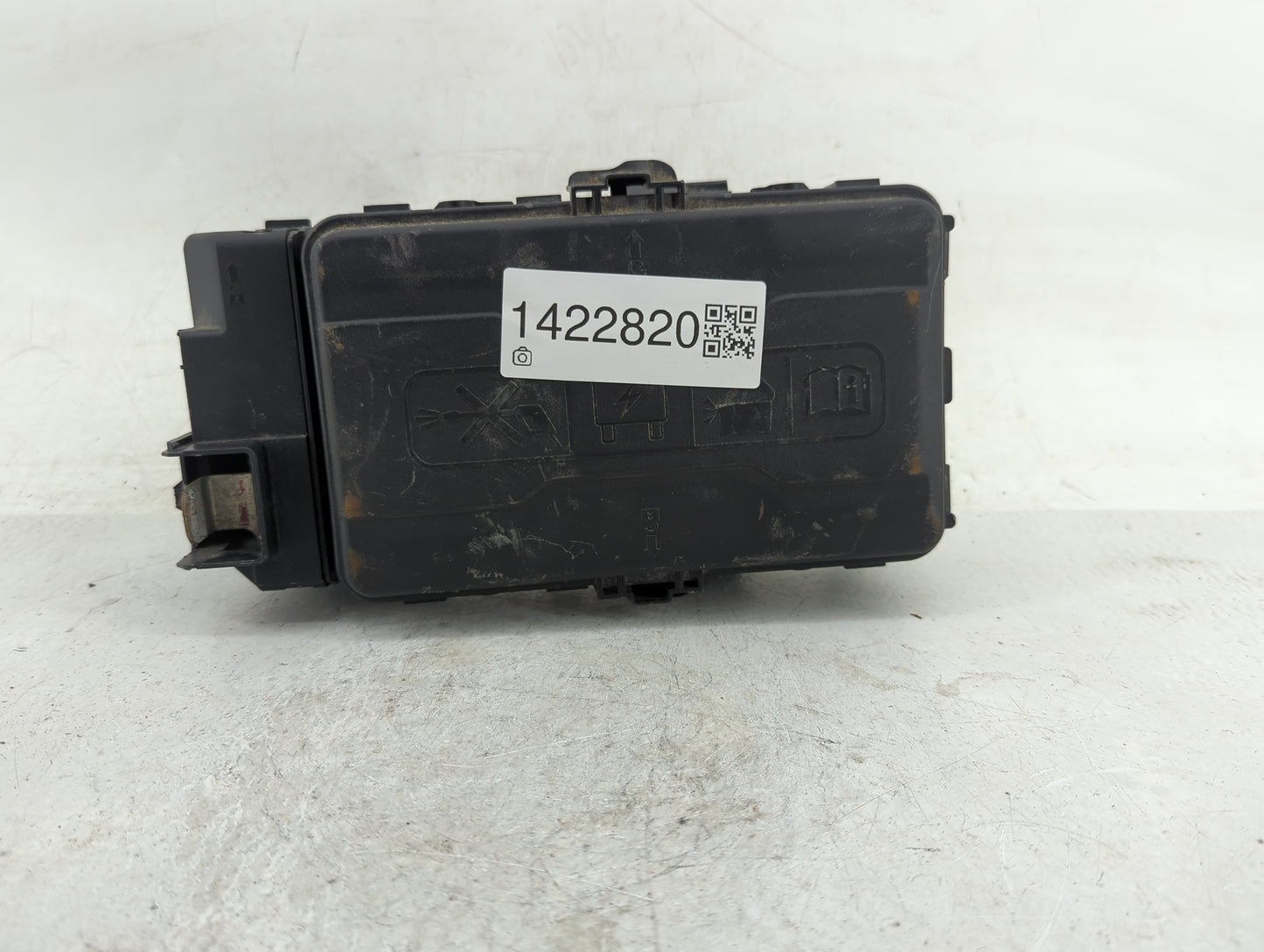 2022 Chevrolet Malibu Fusebox Fuse Box Panel Relay Module P/N:84950508_01 Fits OEM Used Auto Parts - Oemusedautoparts1.com