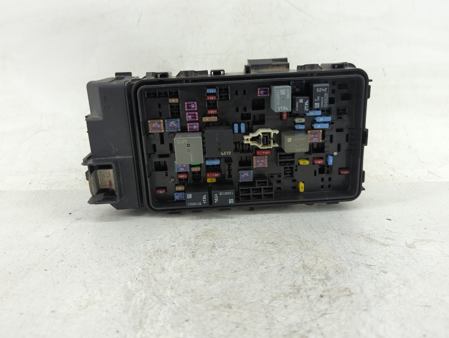 2022 Chevrolet Malibu Fusebox Fuse Box Panel Relay Module P/N:84950508_01 Fits OEM Used Auto Parts - Oemusedautoparts1.com