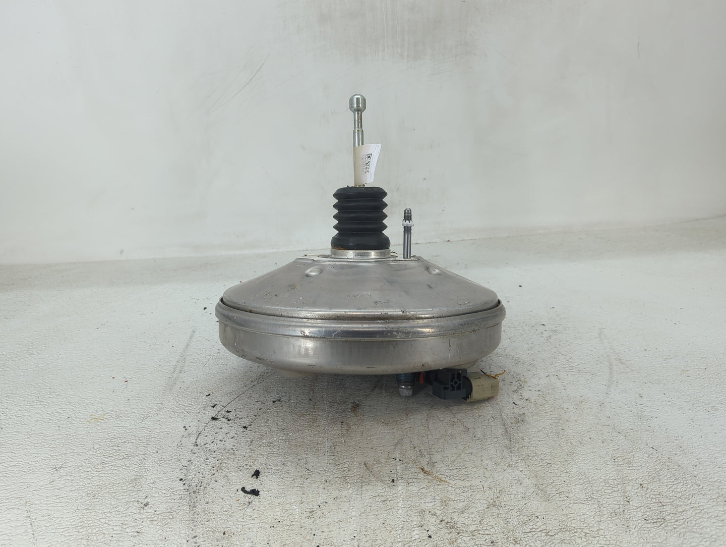 2016-2021 Chevrolet Malibu Power Brake Booster Oem 1423421 - Oemusedautoparts1.com