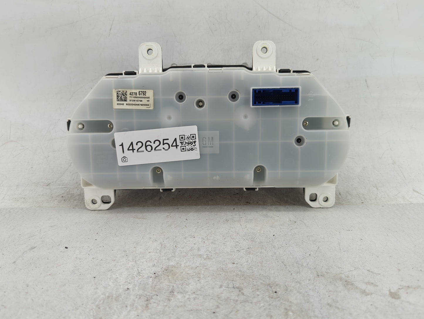 2022 Chevrolet Malibu Instrument Cluster Speedometer Gauges P/N:42786792 Fits OEM Used Auto Parts - Oemusedautoparts1.com