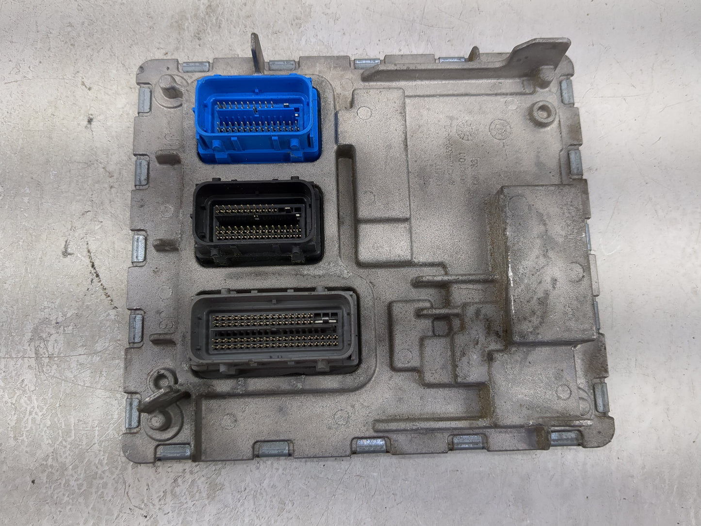 2020-2021 Chevrolet Malibu PCM Engine Control Computer ECU ECM PCU OEM P/N:116833270 12718932 Fits Fits 2020 2021 2022 OEM U