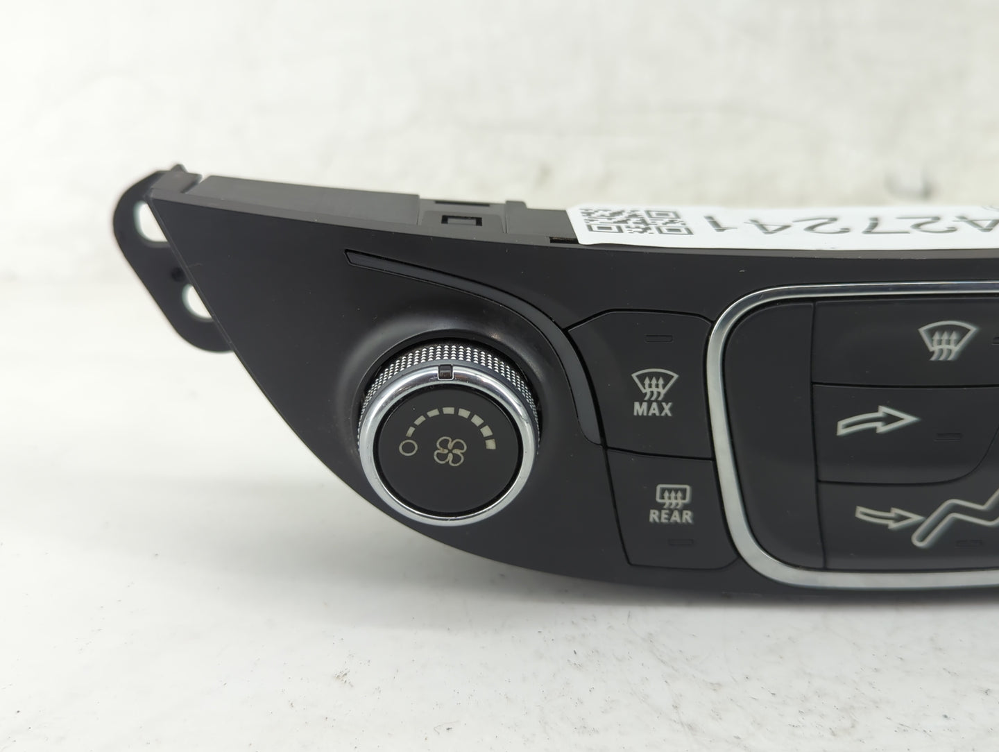 2019-2021 Chevrolet Malibu Climate Control Module Temperature AC/Heater Replacement P/N:84426651 Fits Fits 2019 2020 2021 OE
