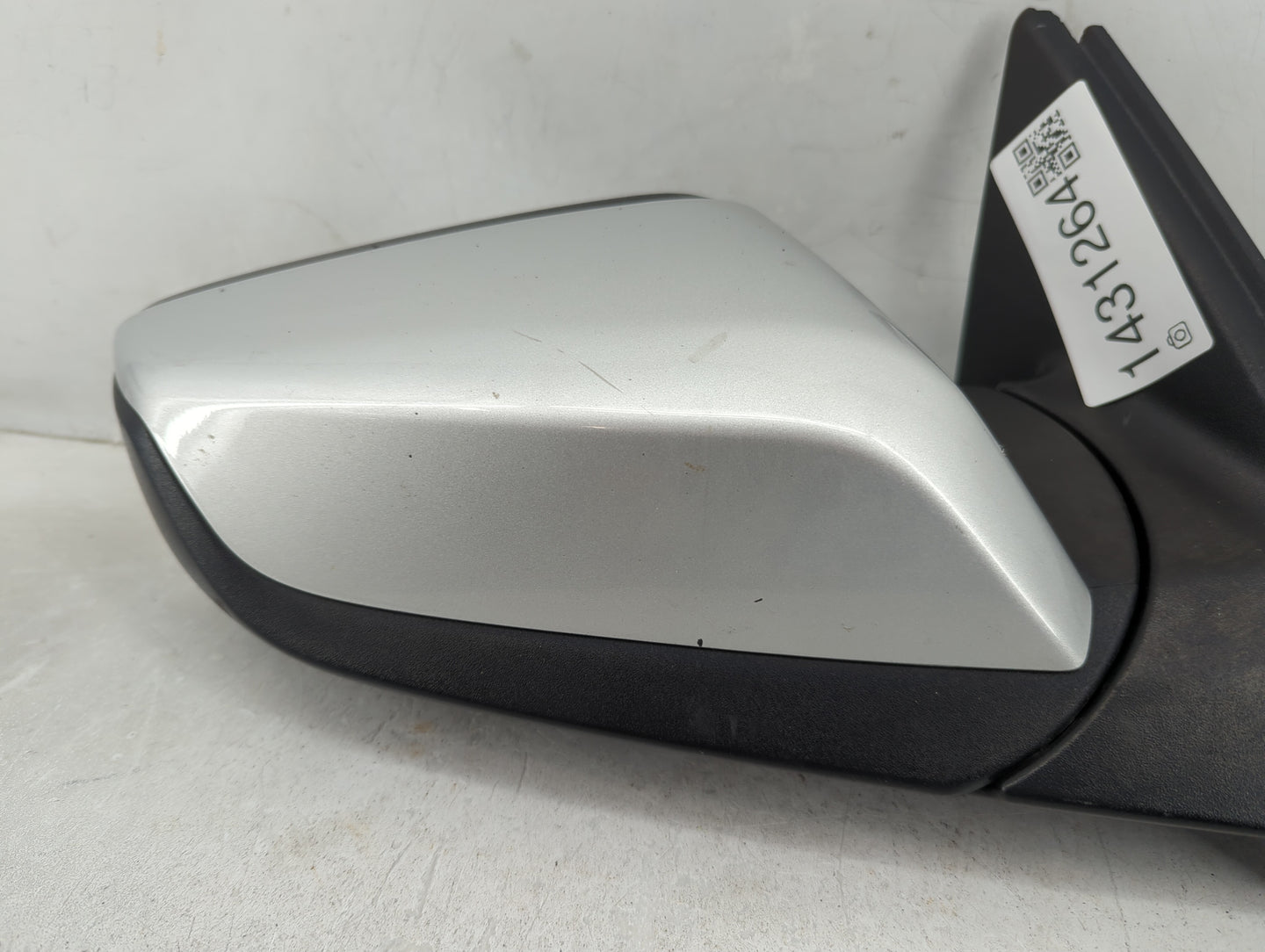2019-2021 Chevrolet Malibu Passenger Side View Mirror - Right Door Mirror OEM Used - Oemusedautoparts1.com