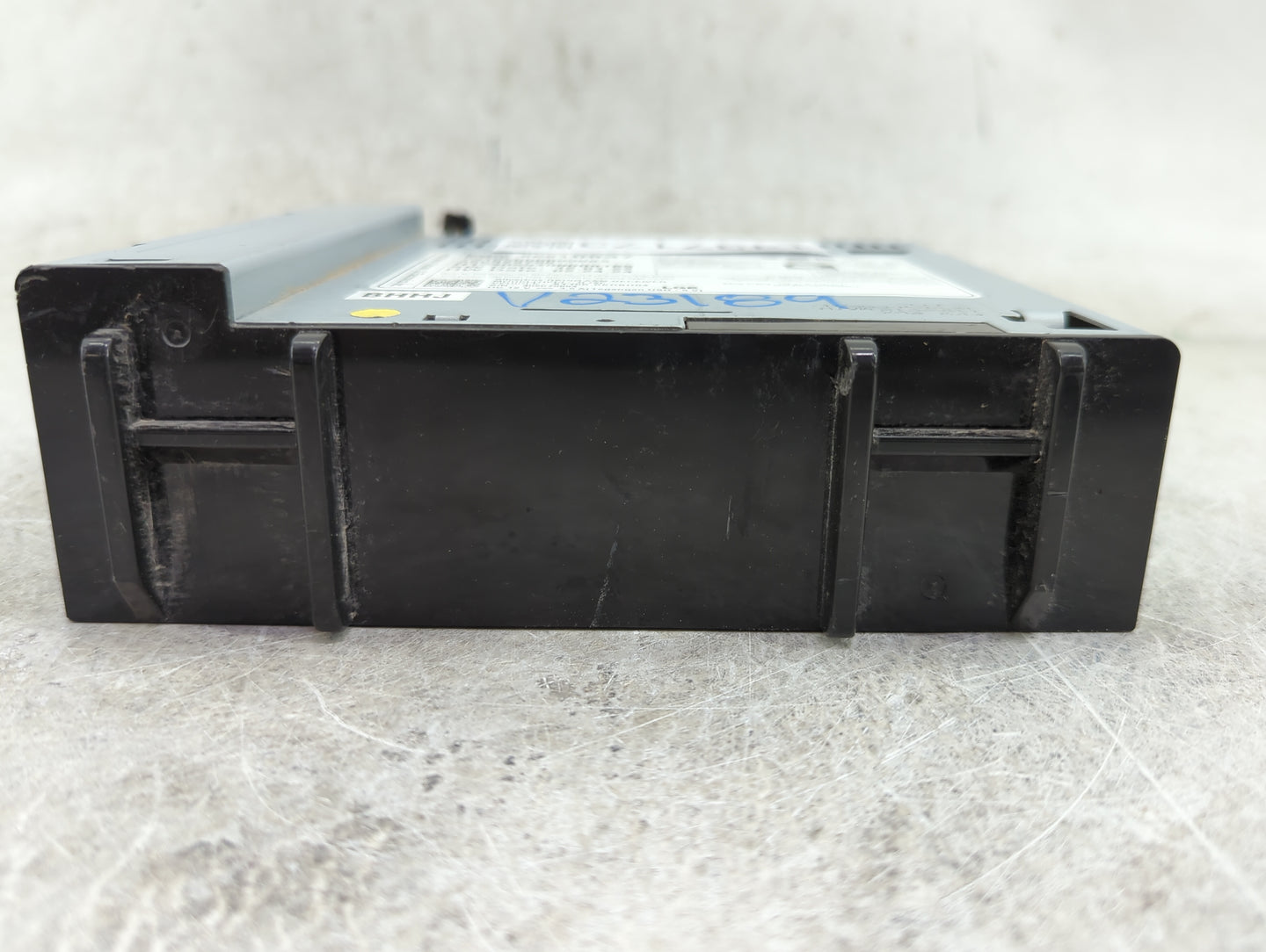 2017 Chevrolet Malibu Radio AM FM Cd Player Receiver Replacement P/N:86810837 555343750 Fits Fits 2018 2019 2020 OEM Used Au