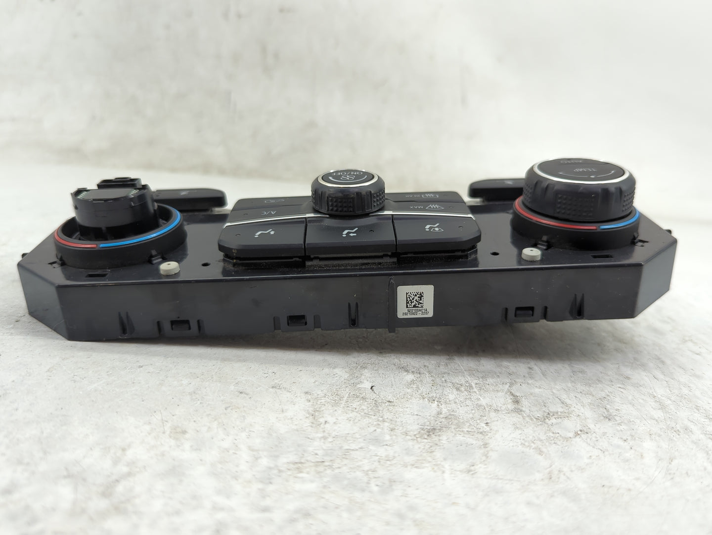 2018-2021 Chevrolet Malibu Climate Control Module Temperature AC/Heater Replacement P/N:85580561 7370200000000X Fits OEM Use