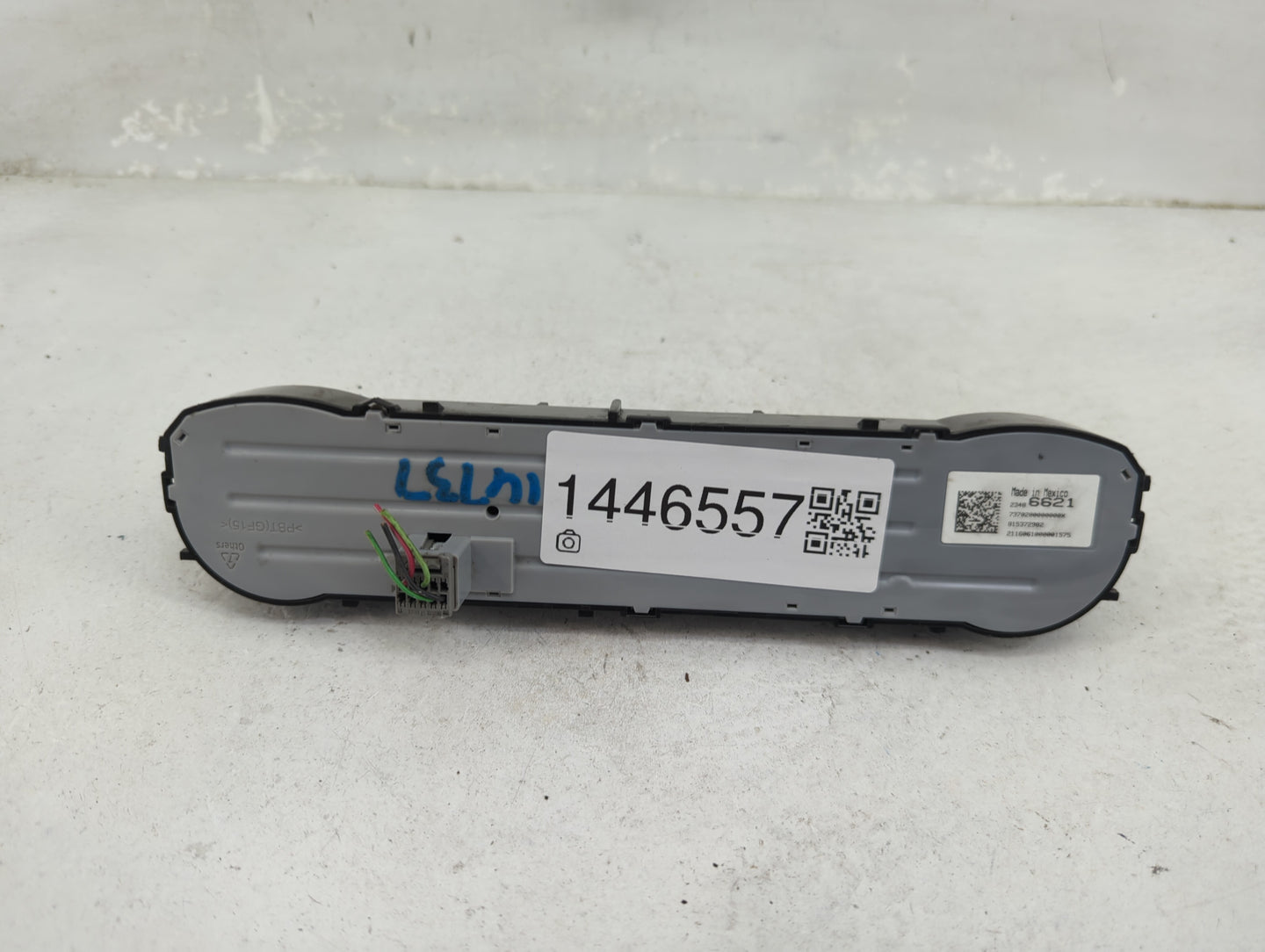 2018-2021 Chevrolet Malibu Climate Control Module Temperature AC/Heater Replacement P/N:22486621 7370200000000X Fits OEM Use