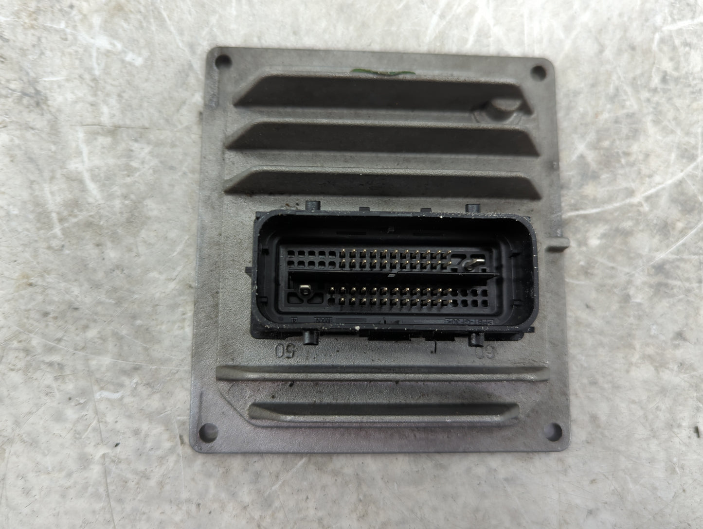 2019-2021 Chevrolet Malibu Body Control Module Bcm Inner Cabin Fuse Box - Oemusedautoparts1.com