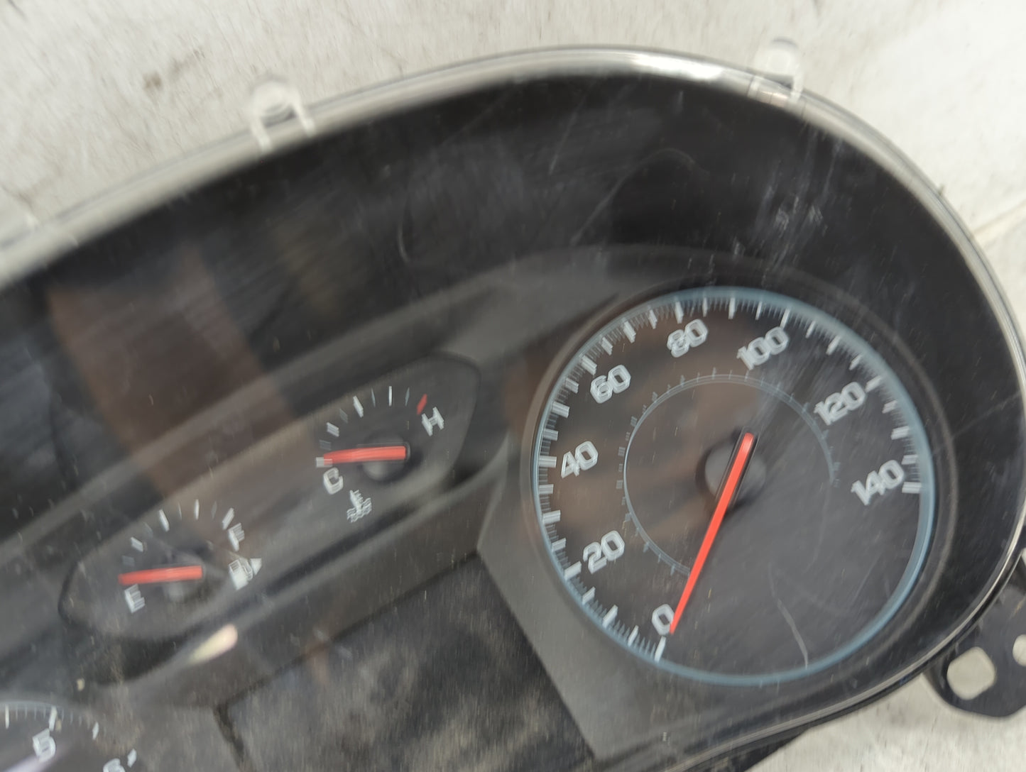 2022 Chevrolet Malibu Instrument Cluster Speedometer Gauges P/N:84900527 812610798, 6121085A05270098 Miles: Fits OEM Used Au