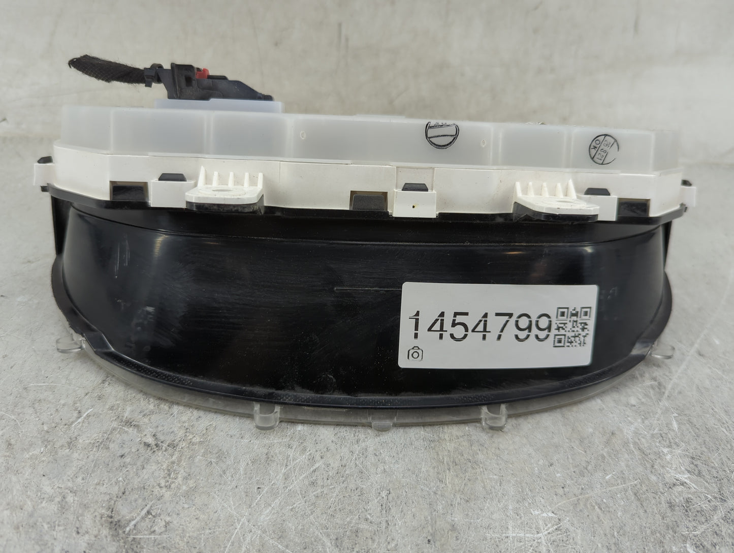 2022 Chevrolet Malibu Instrument Cluster Speedometer Gauges P/N:84900527 812610798, 6121085A05270098 Miles: Fits OEM Used Au