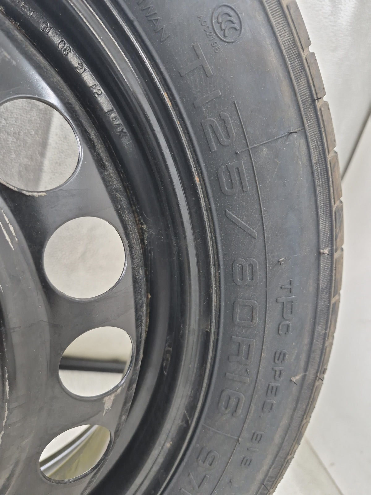 2016-2022 Chevrolet Malibu Spare Donut Tire Wheel Rim Oem Black - Oemusedautoparts1.com