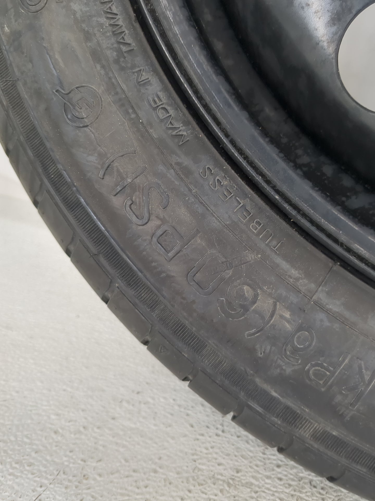 2016-2022 Chevrolet Malibu Spare Donut Tire Wheel Rim Oem 1462427 - Oemusedautoparts1.com