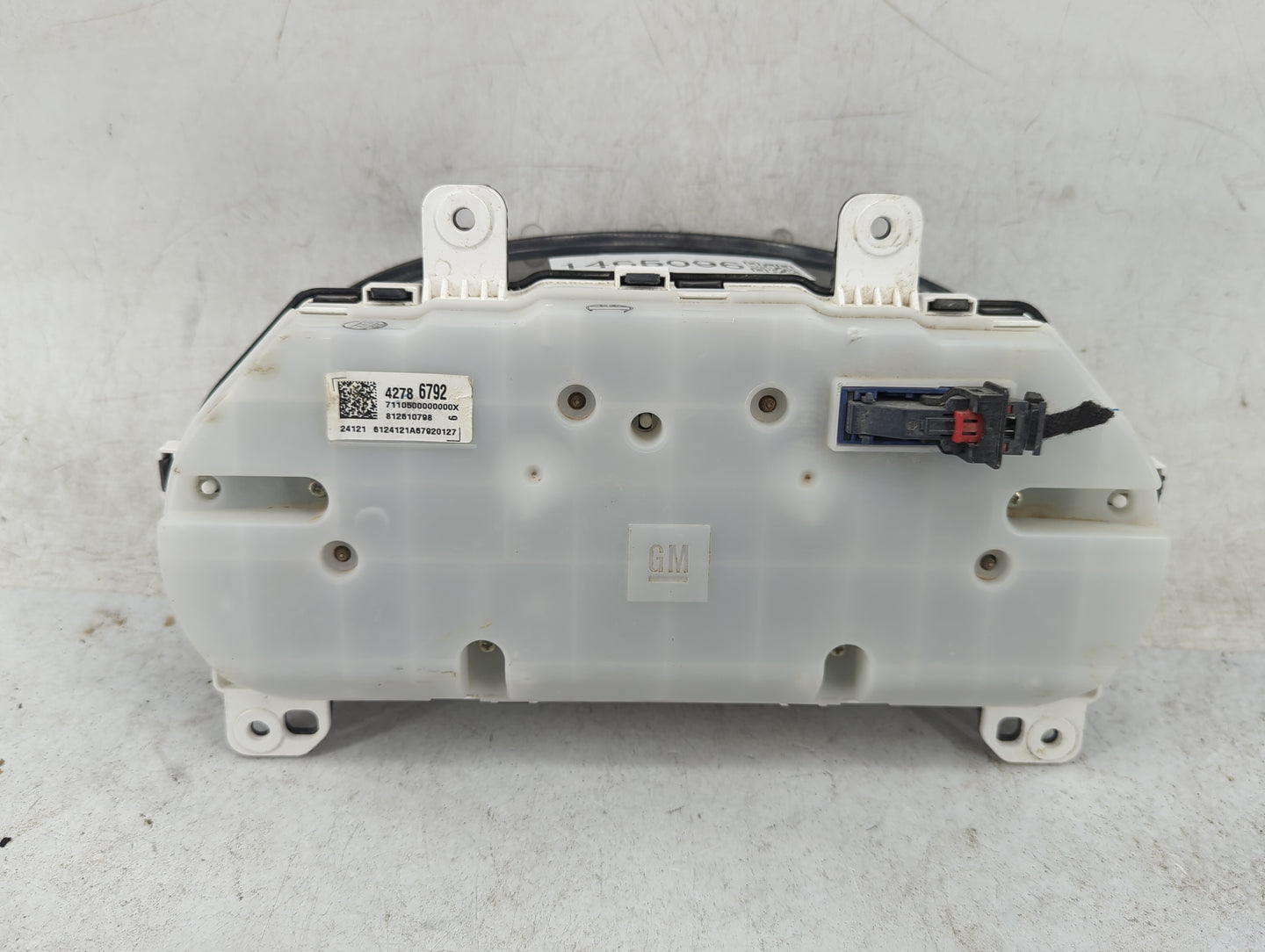 2022 Chevrolet Malibu Instrument Cluster Speedometer Gauges P/N:42786792 769305-290A, 769316-290A Miles: Fits OEM Used Auto 