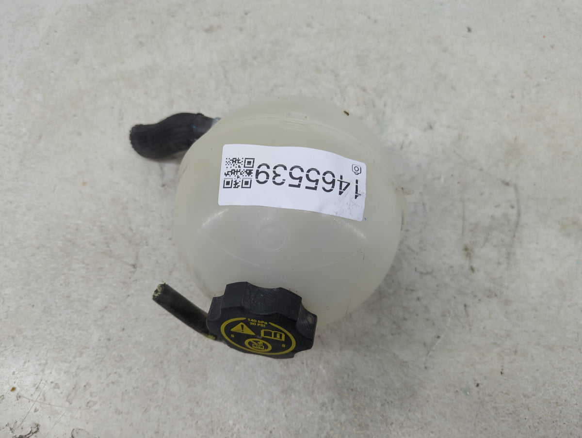 2016 Chevrolet Malibu Radiator Coolant Overflow Expansion Tank Bottle 1465539 - Oemusedautoparts1.com
