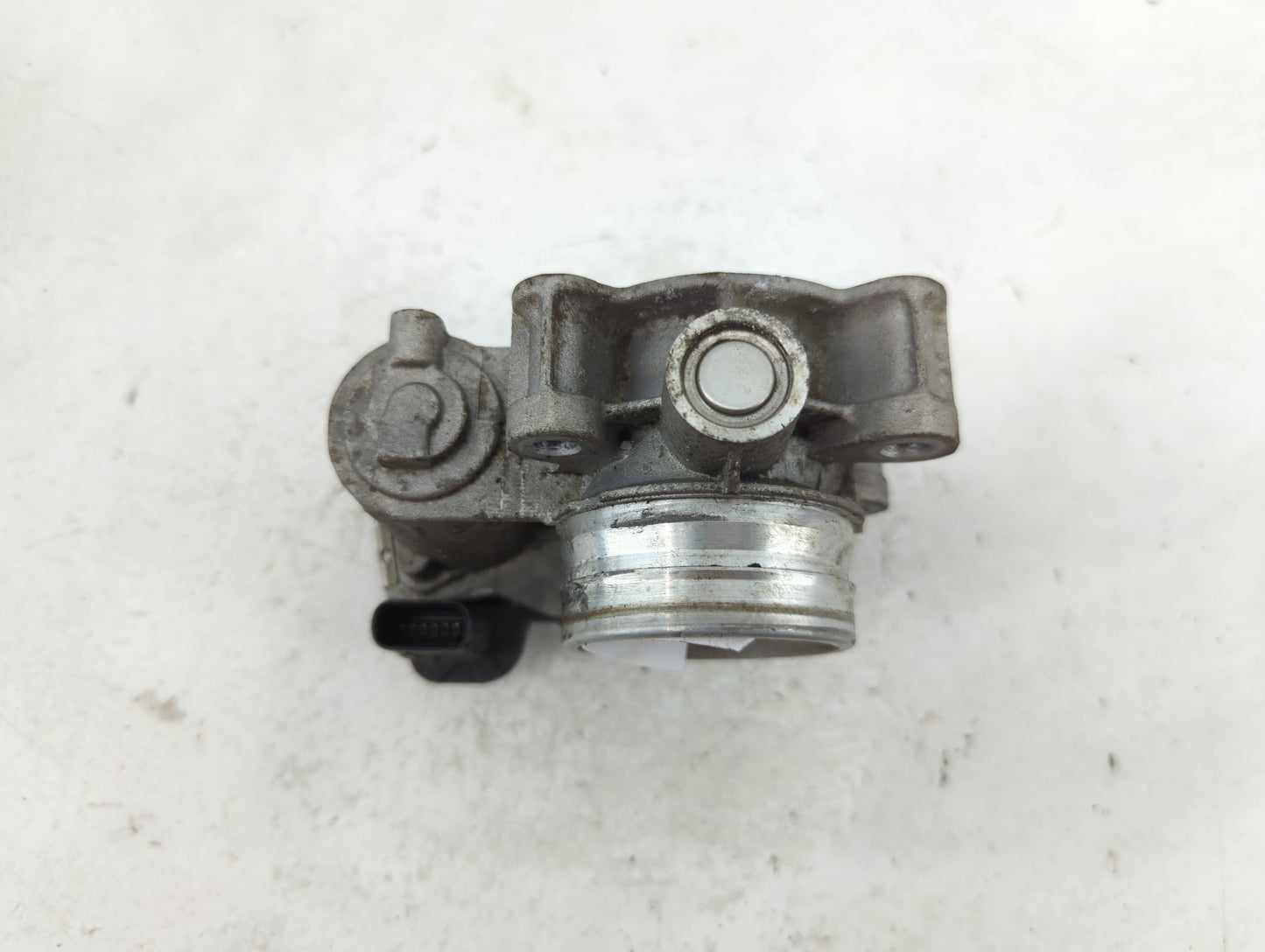2016-2021 Chevrolet Malibu Throttle Body P/N:12671379AA Fits Fits 2016 2017 2018 2019 2020 2021 2022 OEM Used Auto Parts - O
