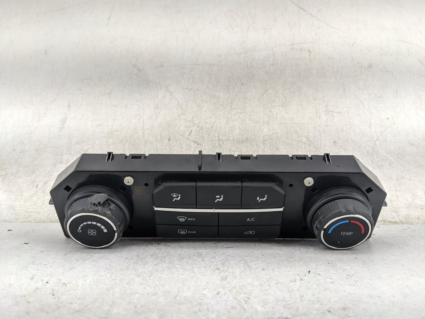 2019-2021 Chevrolet Malibu Climate Control Module Temperature AC/Heater Replacement P/N:8496388I 81S372982 Fits OEM Used Aut