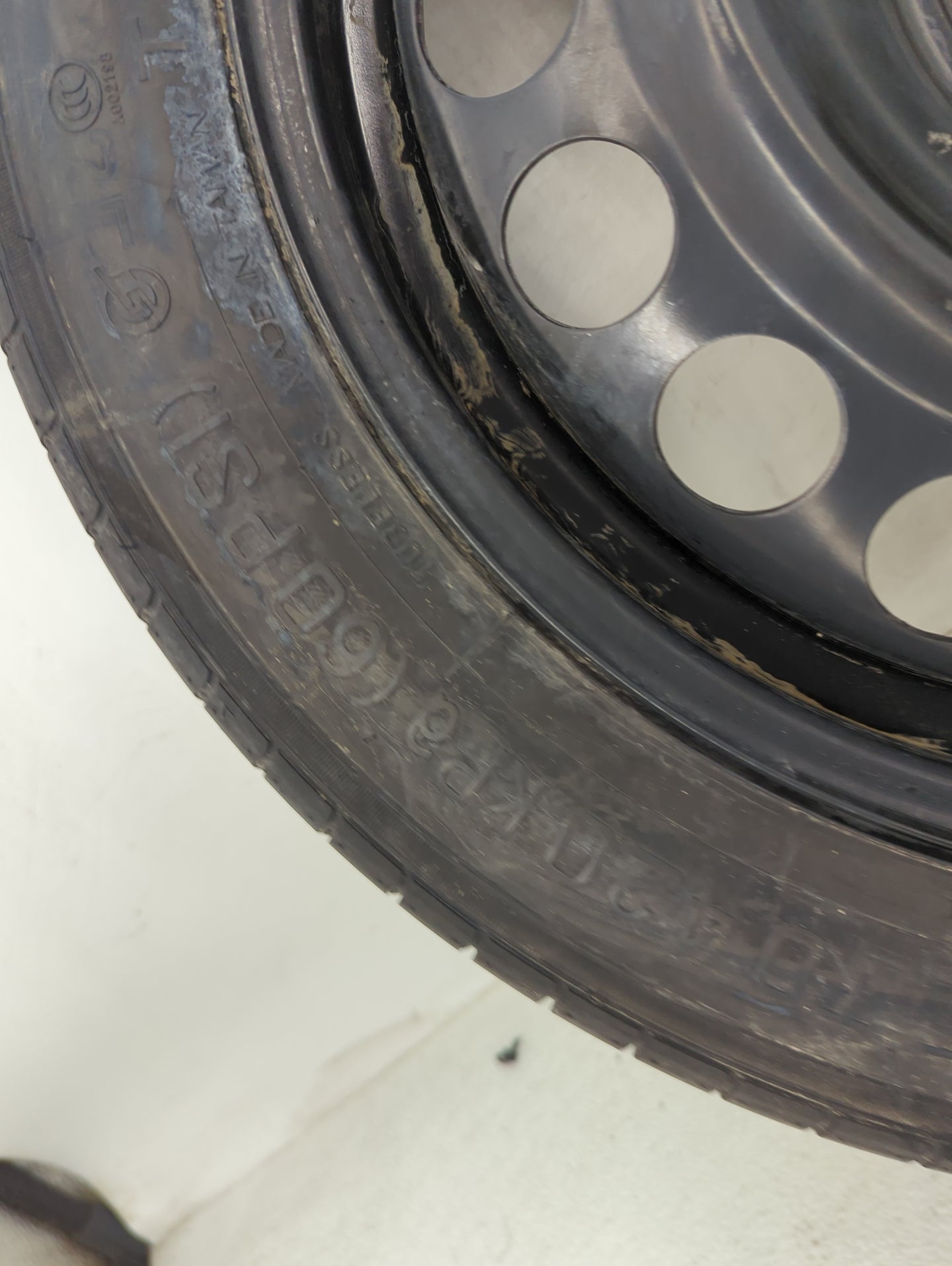 2016-2022 Chevrolet Malibu Spare Donut Tire Wheel Rim Oem 1490943 - Oemusedautoparts1.com