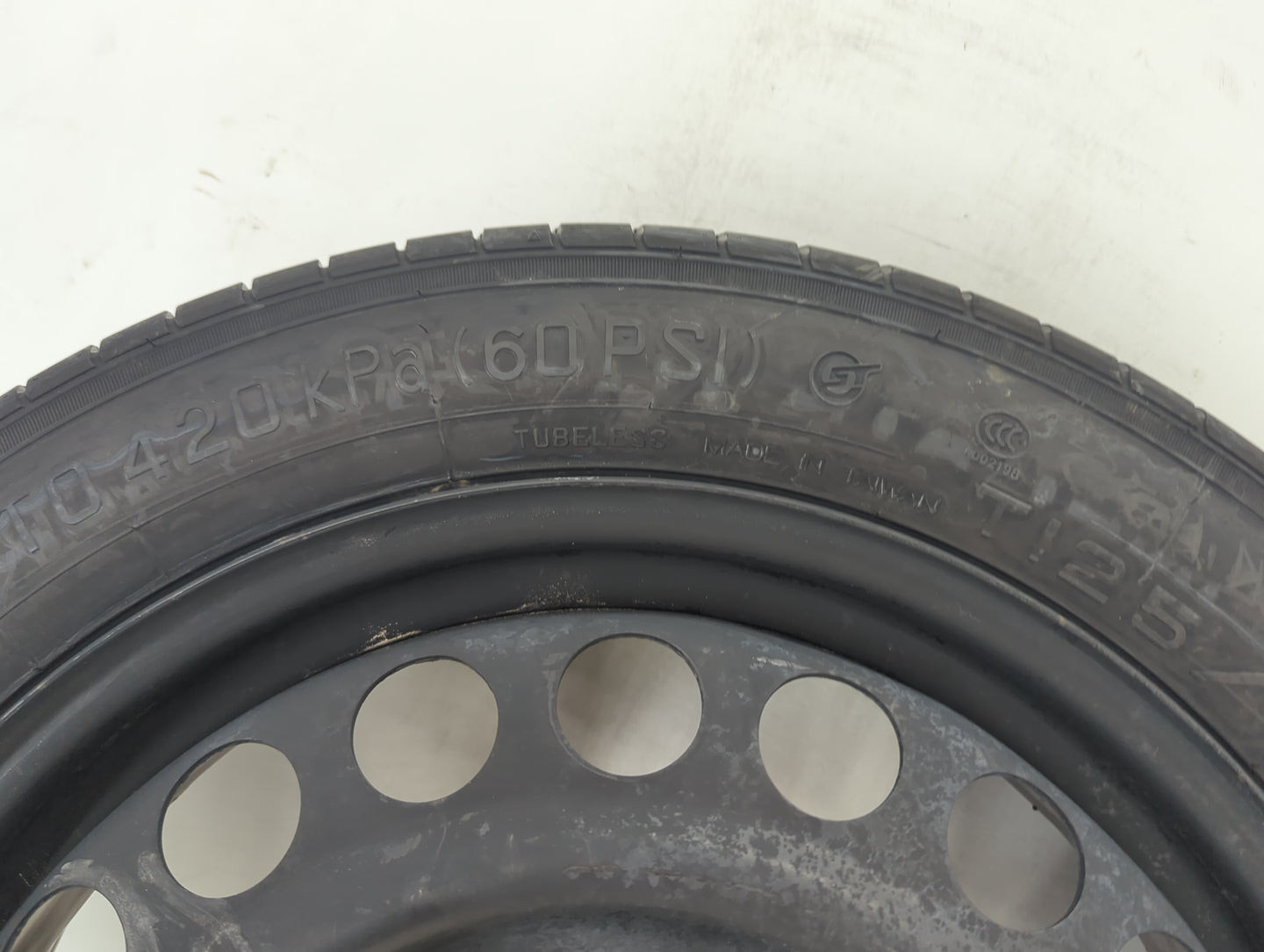 2016-2022 Chevrolet Malibu Spare Donut Tire Wheel Rim Oem 1491159 - Oemusedautoparts1.com