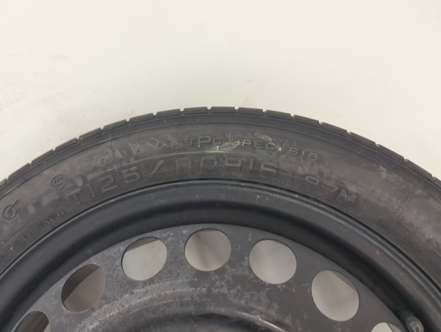 2016-2022 Chevrolet Malibu Spare Donut Tire Wheel Rim Oem 1491159 - Oemusedautoparts1.com