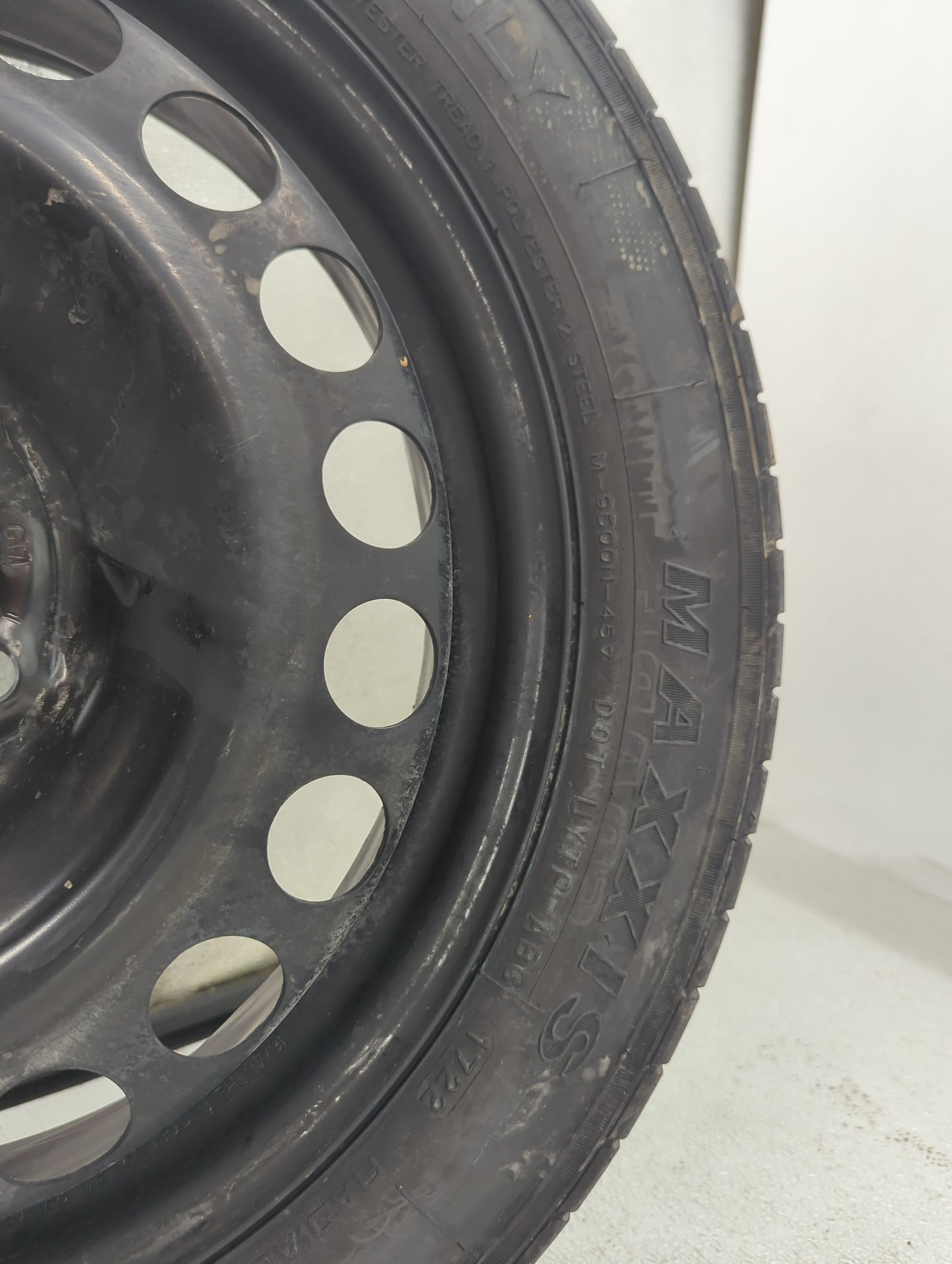 2016-2022 Chevrolet Malibu Spare Donut Tire Wheel Rim Oem 1491159 - Oemusedautoparts1.com