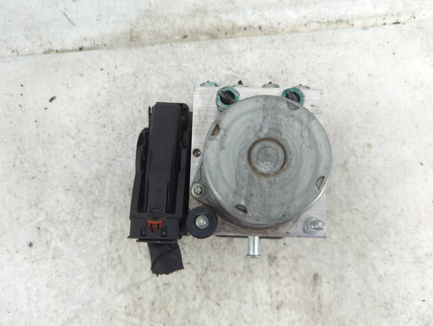 2019-2021 Chevrolet Malibu ABS Pump Control Module Replacement P/N:24504020000000X 0265294450 Fits Fits 2019 2020 2021 OEM U