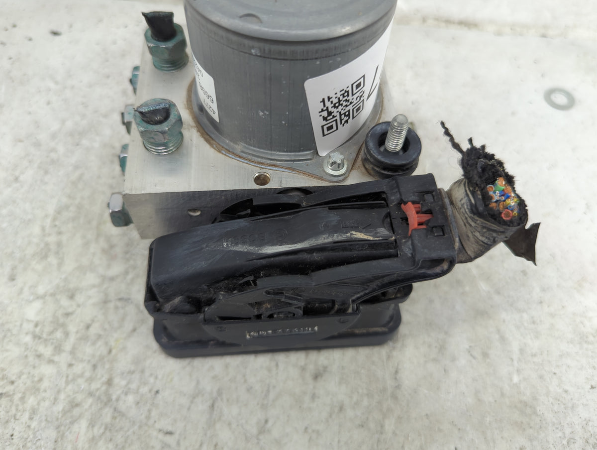 2019-2021 Chevrolet Malibu Anti-Lock Brake ABS Pump Module Actuator OEM P/N:0265557 0265296333 Fits Fits 2019 2020 2021 OEM 