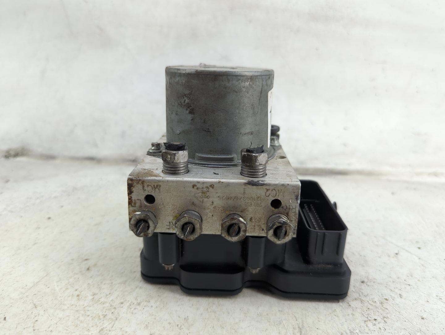 2019-2021 Chevrolet Malibu ABS Pump Control Module Replacement P/N:24504020000000X 065055766 Fits Fits 2019 2020 2021 OEM Us