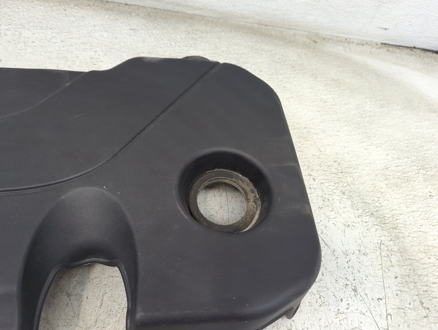 2022 Chevrolet Malibu Engine Cover 1497054 - Oemusedautoparts1.com