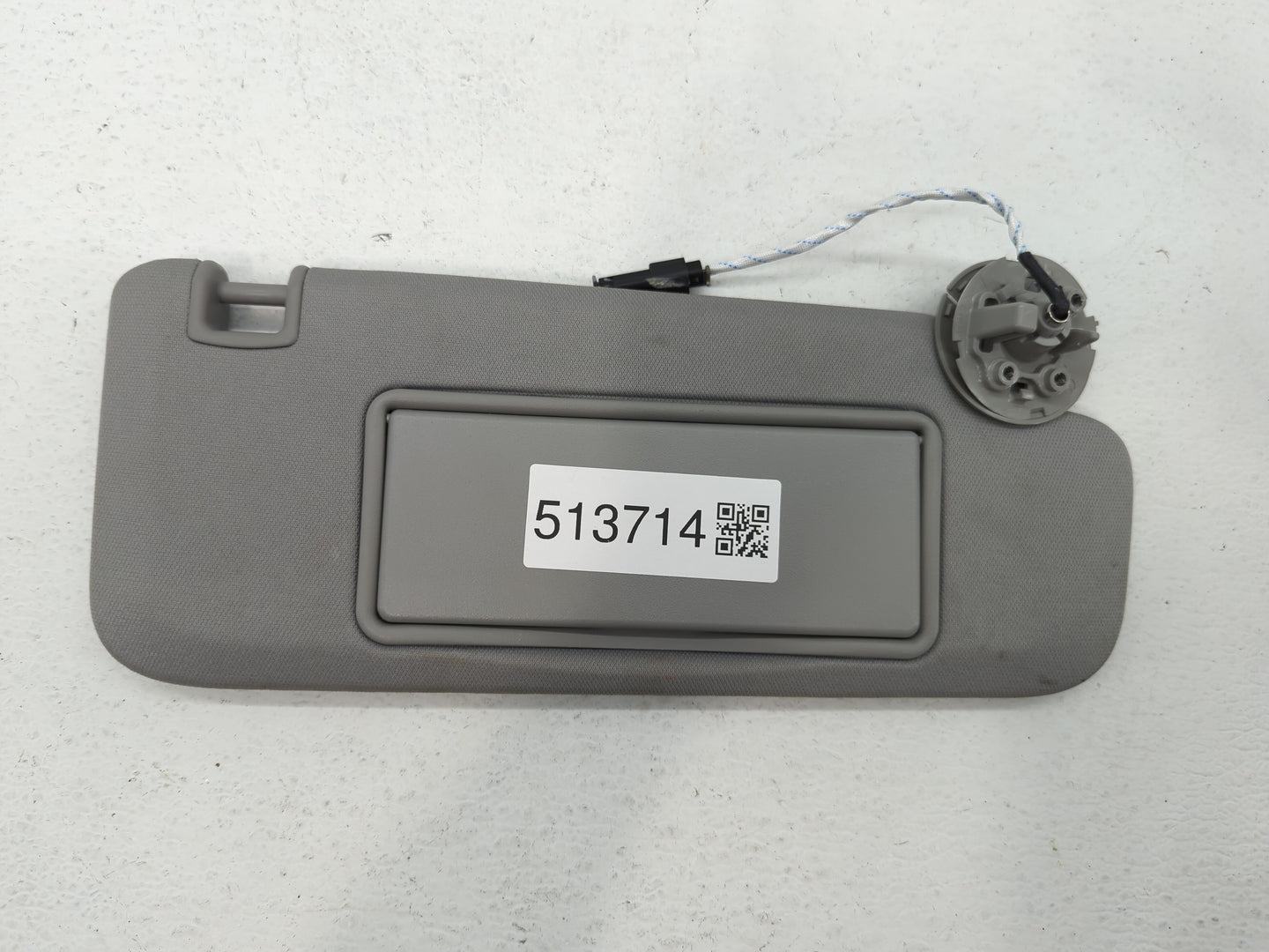 2022 Chevrolet Malibu Sun Visor Shade Replacement Passenger Right Mirror Fits OEM Used Auto Parts - Oemusedautoparts1.com