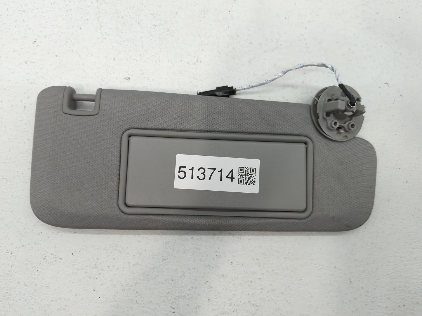 2022 Chevrolet Malibu Sun Visor Shade Replacement Passenger Right Mirror Fits OEM Used Auto Parts - Oemusedautoparts1.com