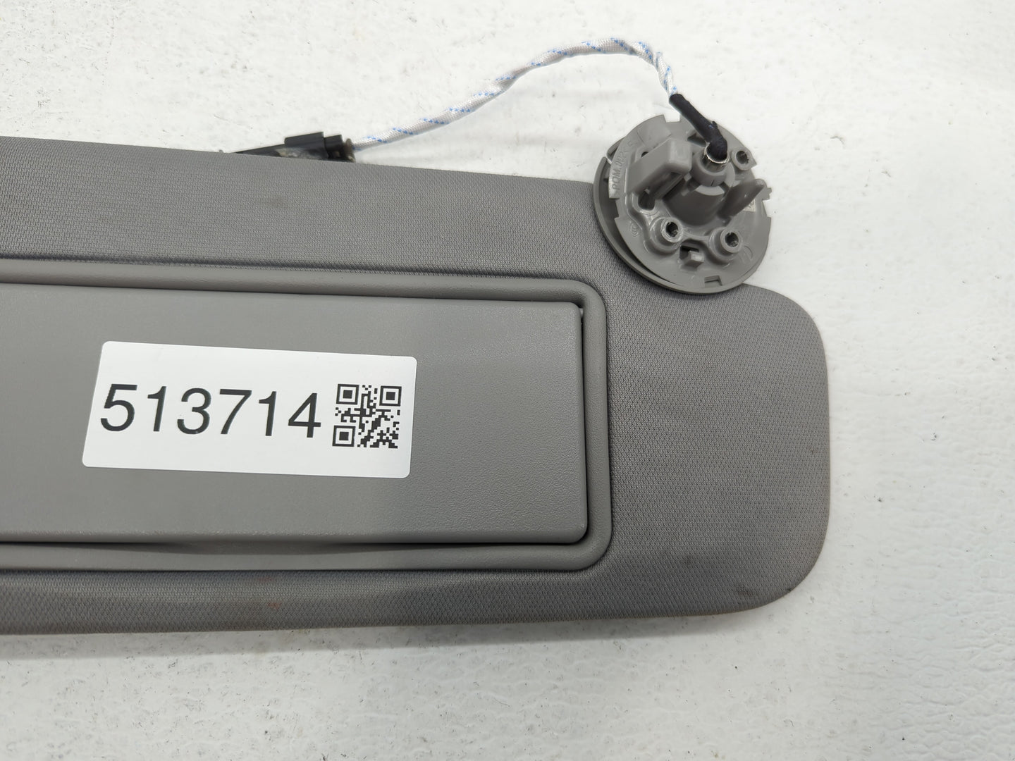 2022 Chevrolet Malibu Sun Visor Shade Replacement Passenger Right Mirror Fits OEM Used Auto Parts - Oemusedautoparts1.com