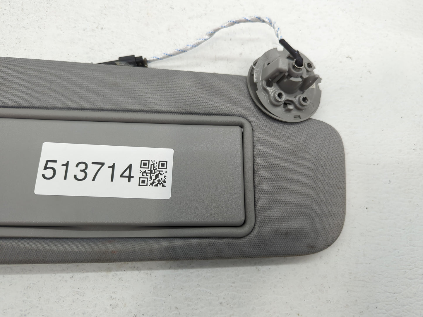 2022 Chevrolet Malibu Sun Visor Shade Replacement Passenger Right Mirror Fits OEM Used Auto Parts - Oemusedautoparts1.com