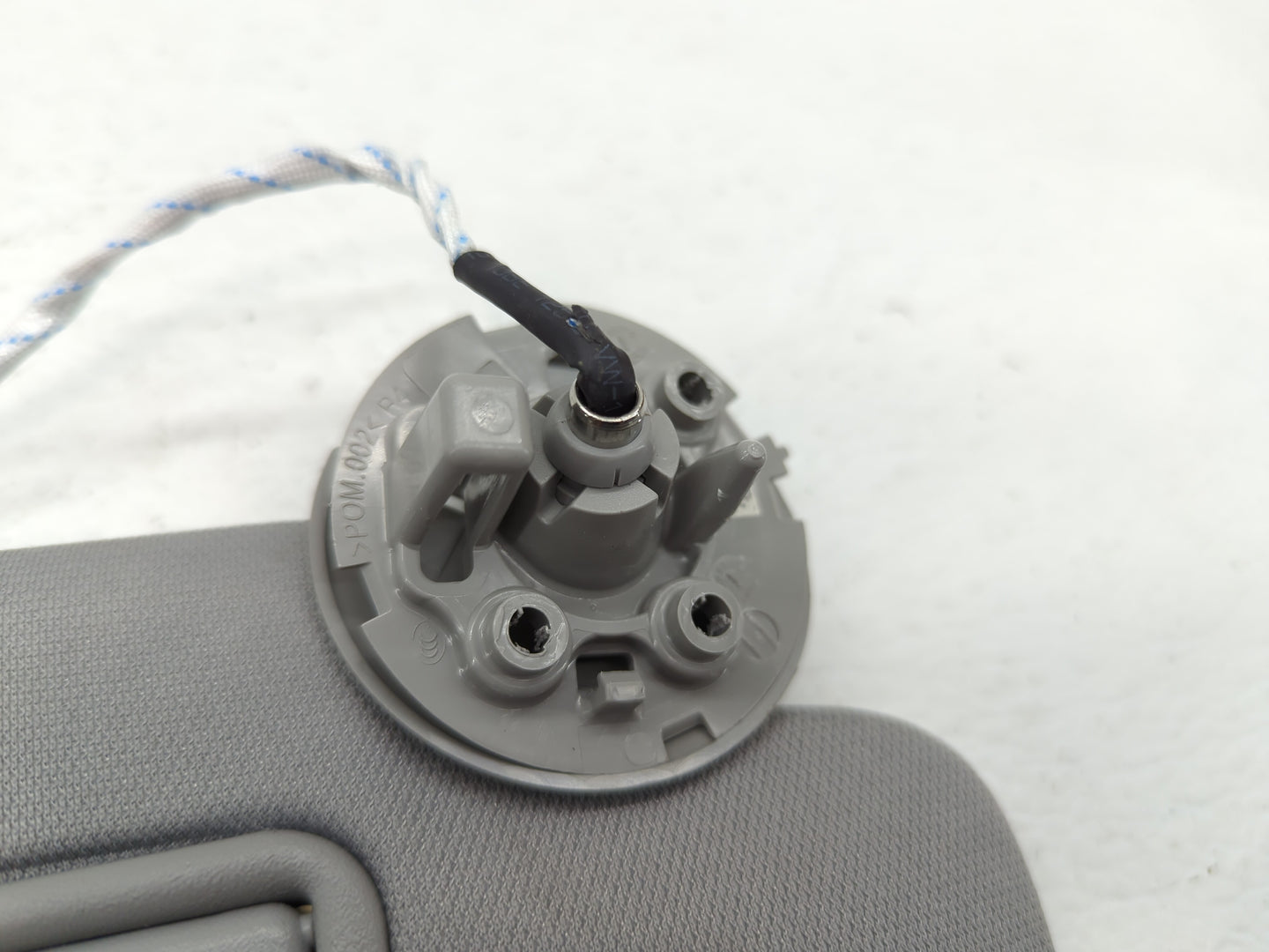 2022 Chevrolet Malibu Sun Visor Shade Replacement Passenger Right Mirror Fits OEM Used Auto Parts - Oemusedautoparts1.com