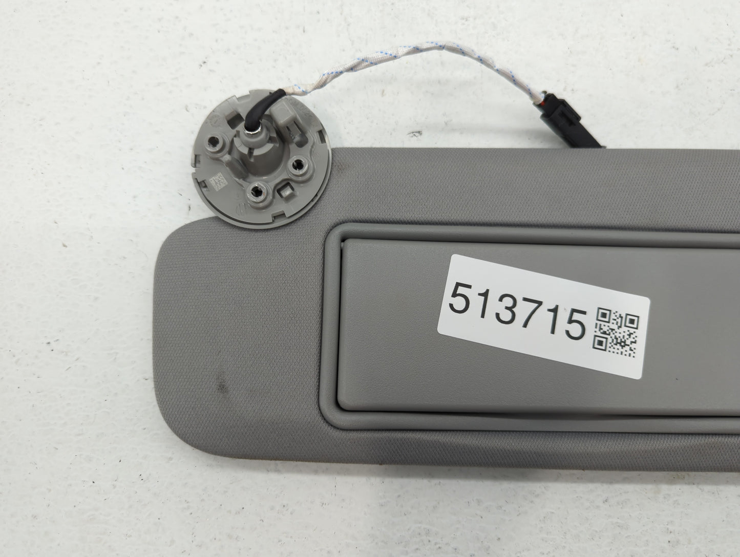 2022 Chevrolet Malibu Sun Visor Shade Replacement Driver Left Mirror Fits OEM Used Auto Parts - Oemusedautoparts1.com